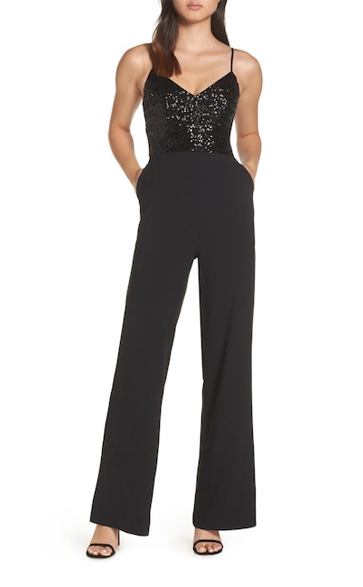 E-comm: Flirty Holiday Wear